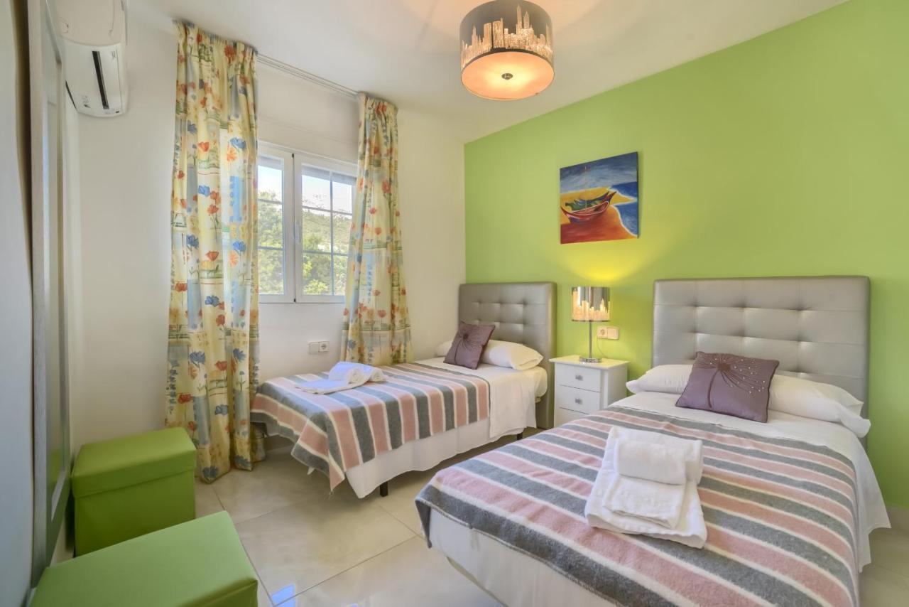 Villa Benicuco 4 - PlusHolidays Calpe Esterno foto